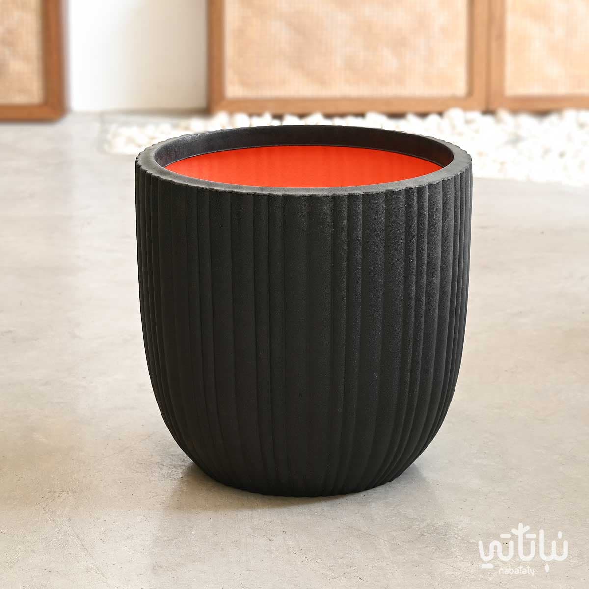 حوض كابي فايبر اسود مخطط 54 سم