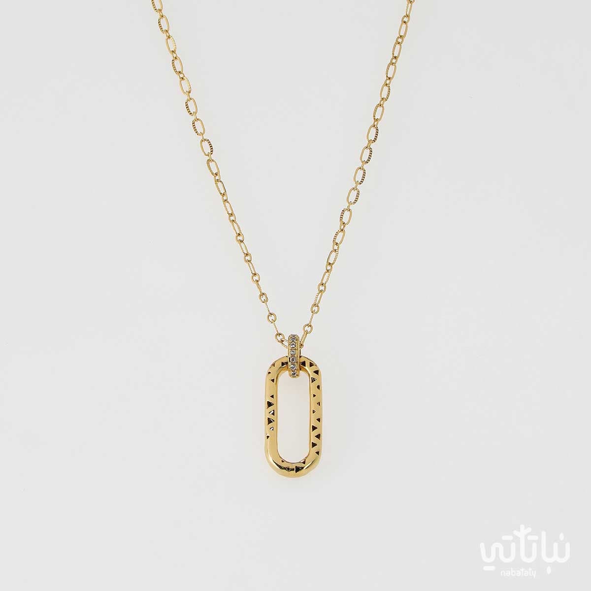 قلادة الطراز السلماني ذهبي